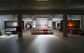 Showroom Adriana Furniture - nastroje wykreowane światłem i grafikami - zdjęcie 1